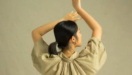 开云-永昌旧将彩绘球衣亮相新东家 肌肉线条清晰可见